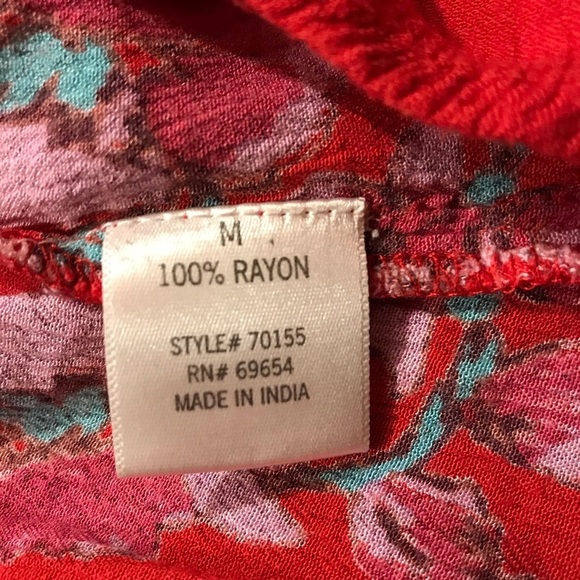 Francescas Red Floral Sleeveless Blouse Medium - Picture 7 of 9